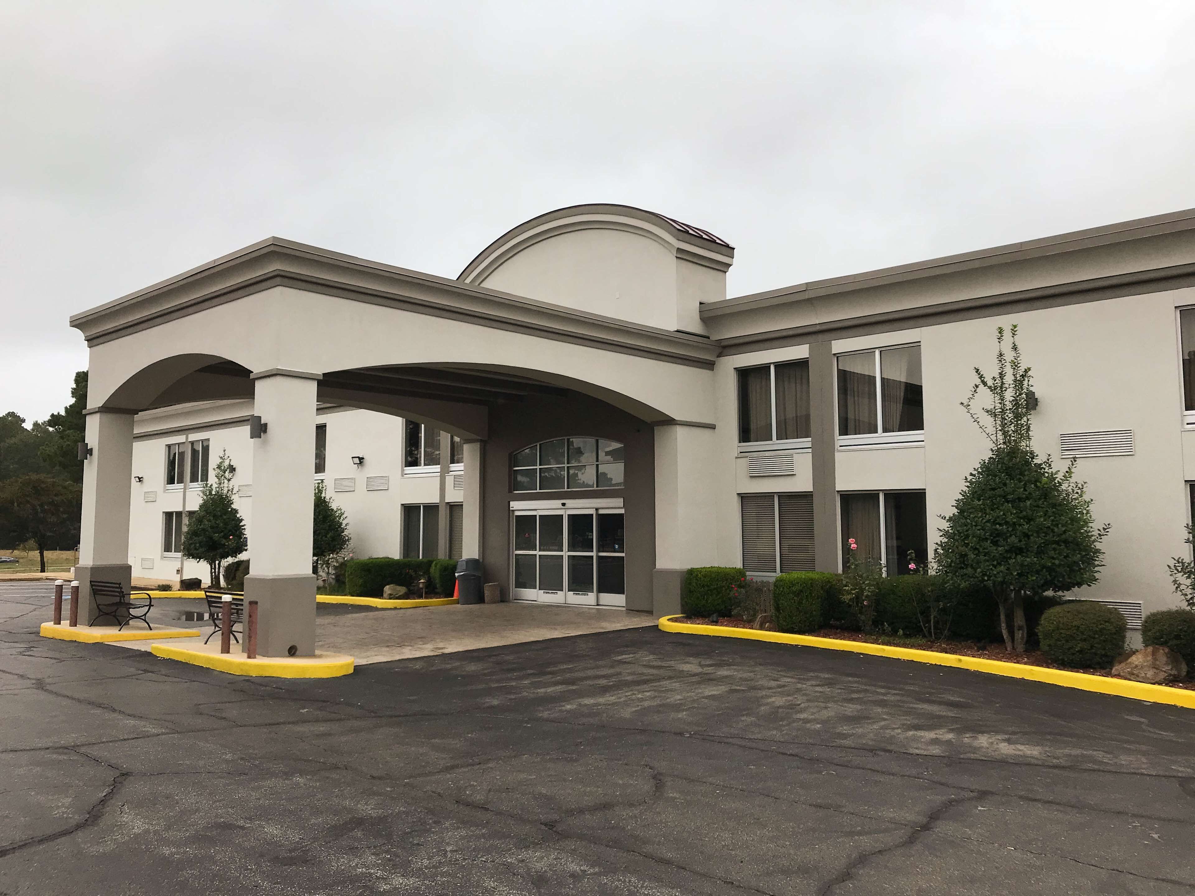 المنشأة من الخارج