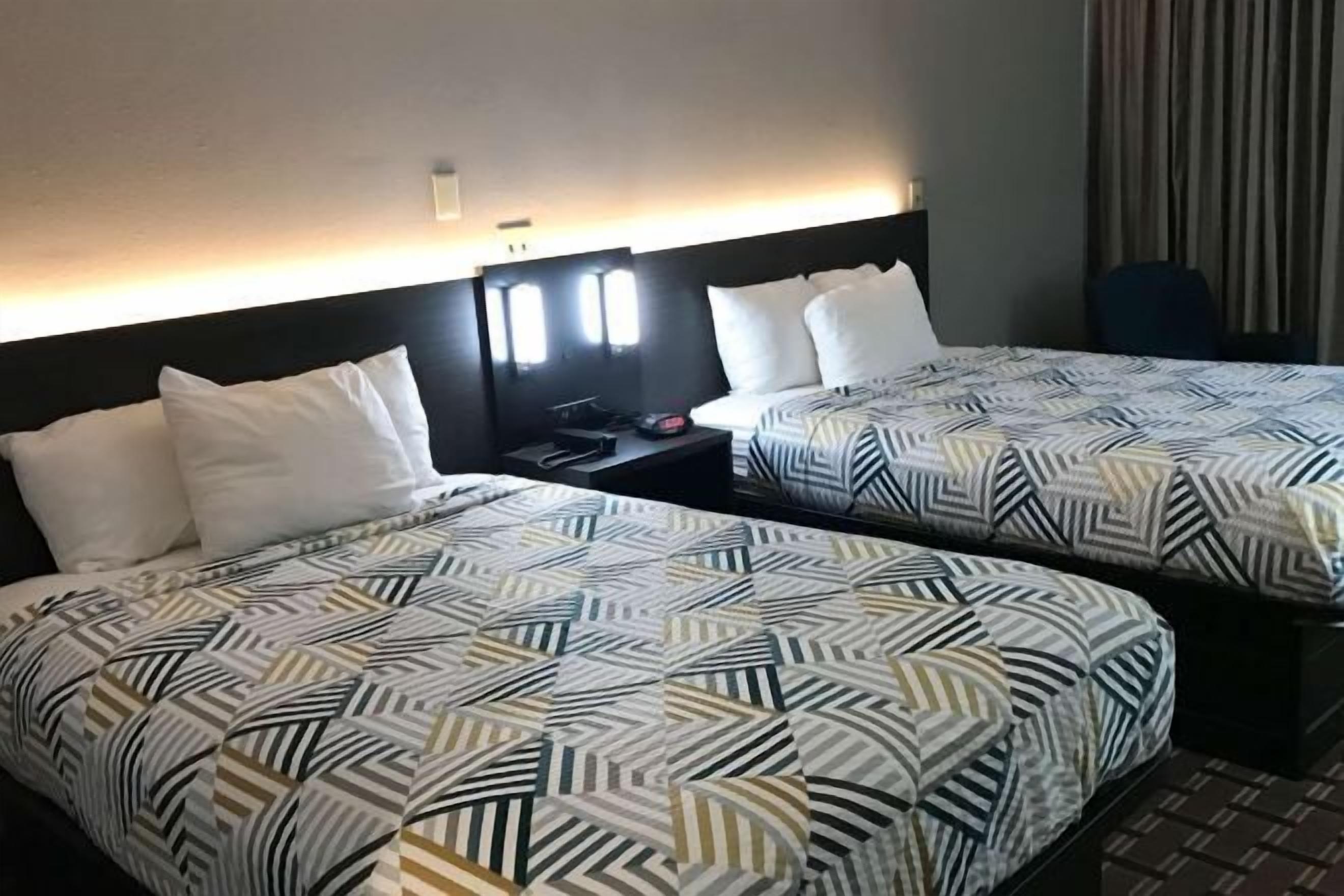 Desk, iron/ironing board, free WiFi