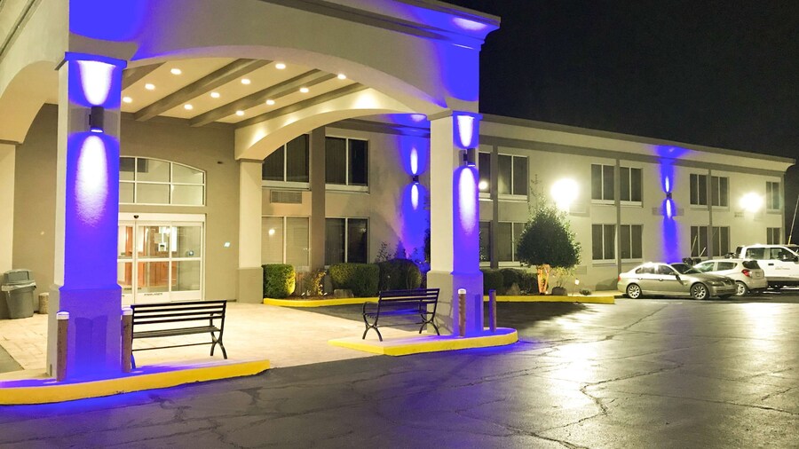 Studio 6 Suites Tupelo, MS - North