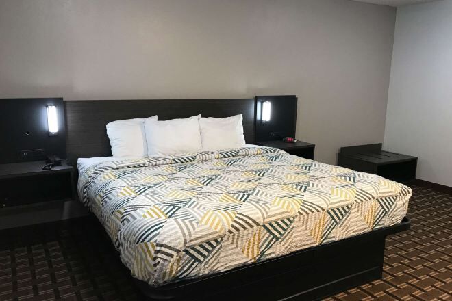 Desk, iron/ironing board, free WiFi