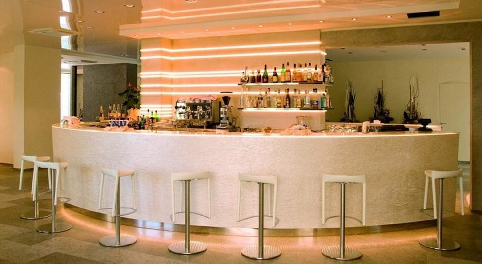 Bar (in der Unterkunft)