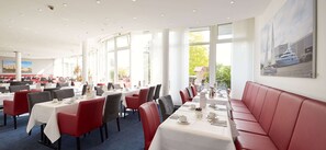 Free daily buffet breakfast  - Atlantic Hotel Vegesack (Bremen)