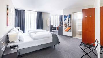 Studio | Schreibtisch, schallisolierte Zimmer, kostenloses WLAN