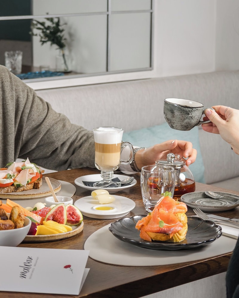 Hospes Puerta de Alcalá by null