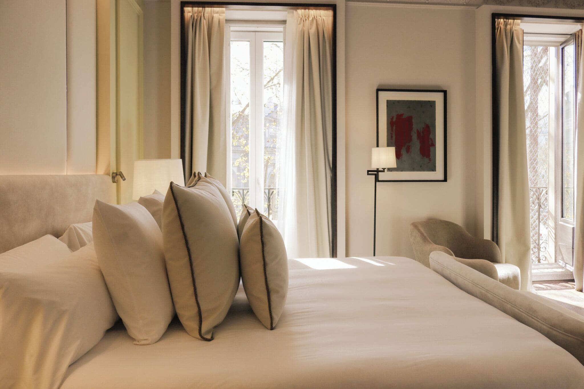 Premium bedding, down duvets, minibar, in-room safe