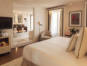 Dreamer | Hochwertige Bettwaren, Daunenbettdecken, Minibar, Zimmersafe