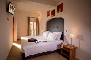 Classic Double Room (no elevator) - Suite Artis Barberini (Rome)