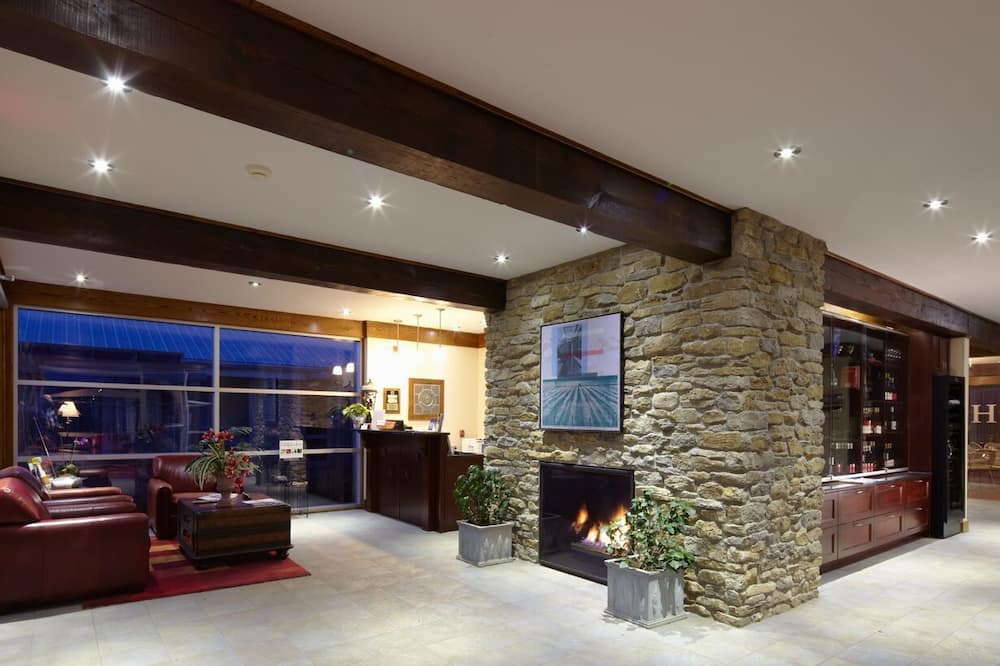 Huff Estates Inn & Winery