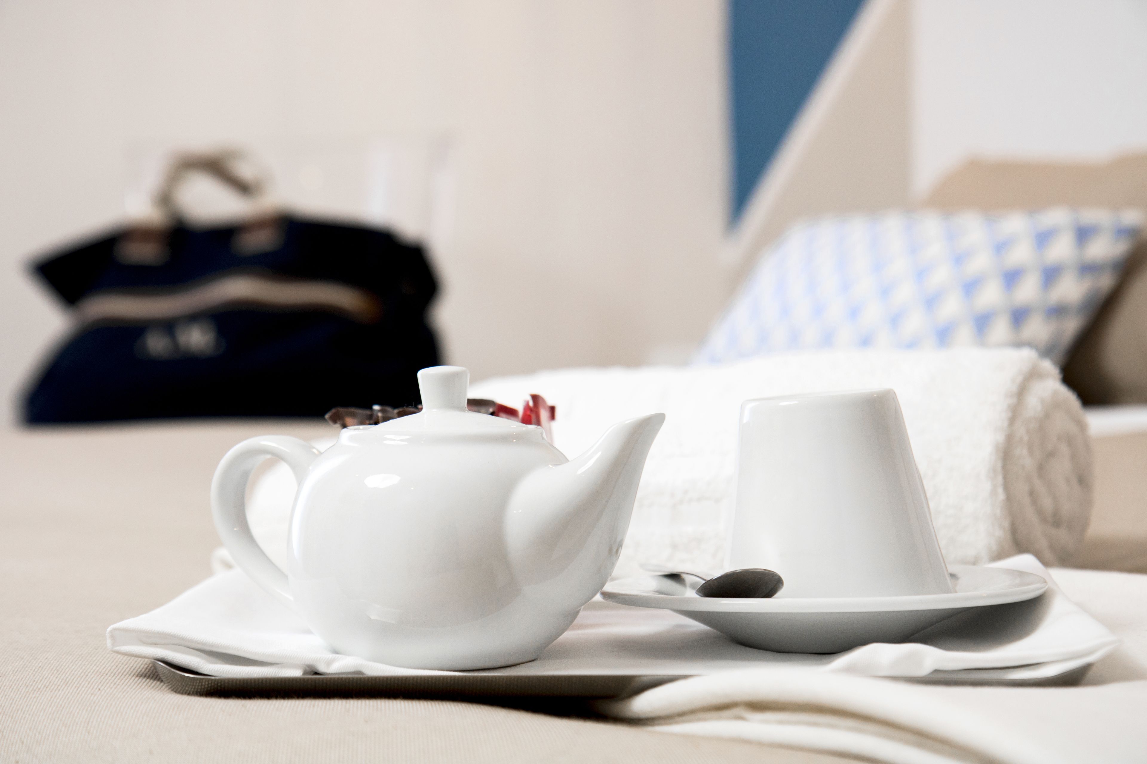 1 bedroom, premium bedding, down duvets, minibar