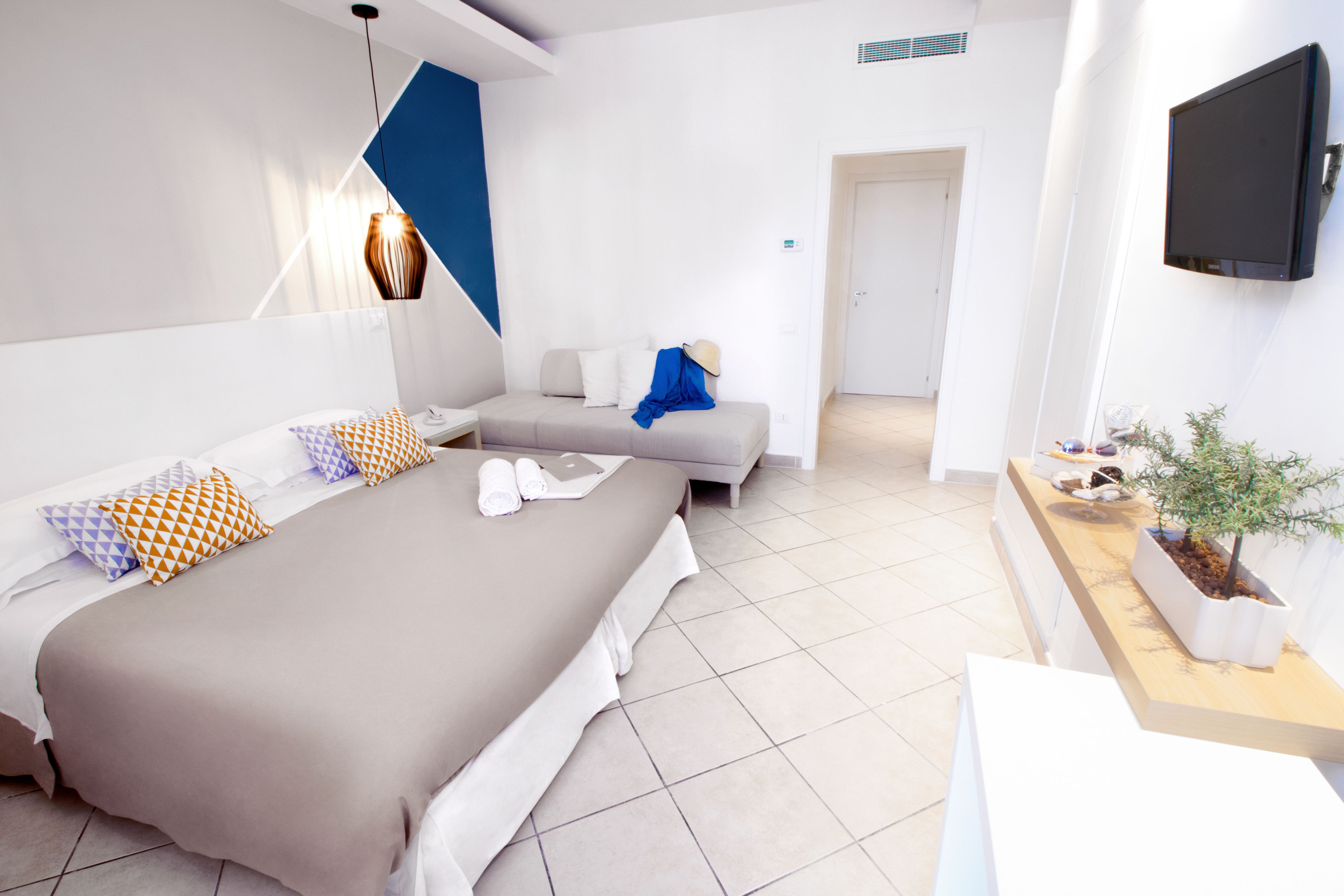 triple room | 1 bedroom, premium bedding, down duvets, minibar