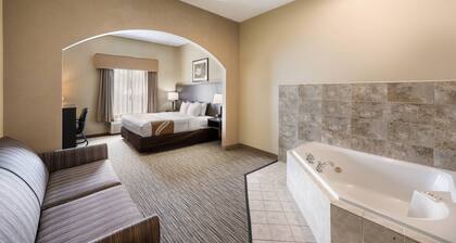 Quality Inn & Suites Fishkill South near I-84