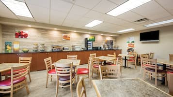 Free daily continental breakfast