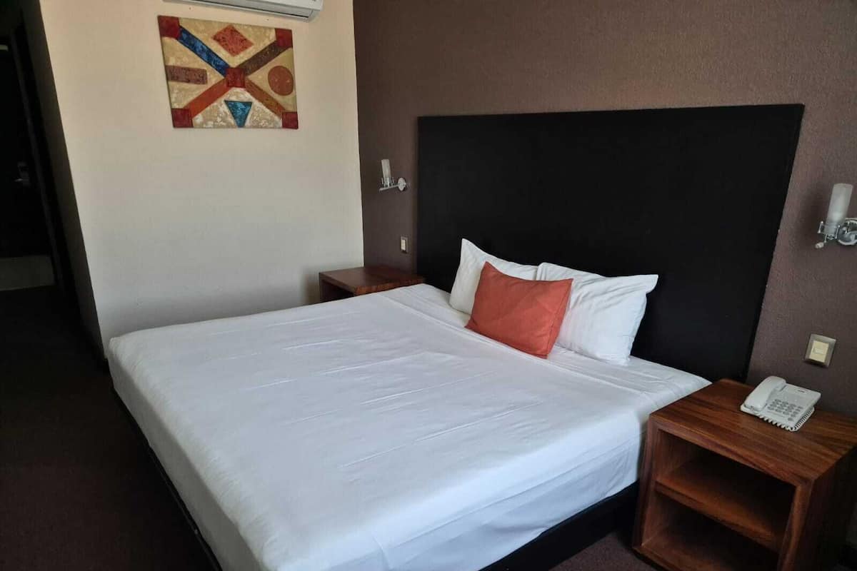 Pillowtop beds, in-room safe, individually decorated, desk