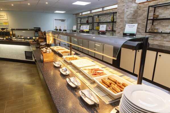 Daily English breakfast (GBP 13.95 per person)
