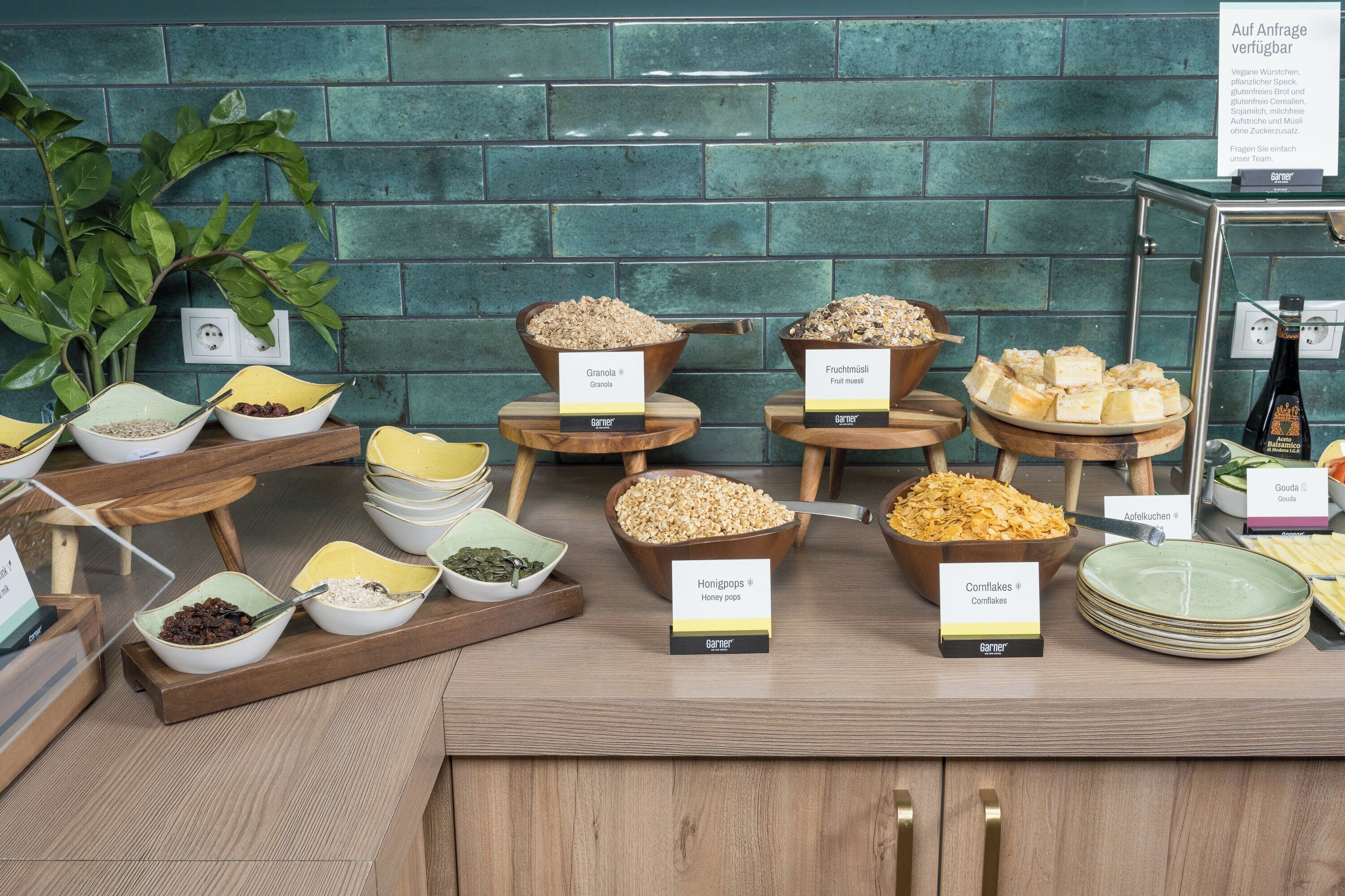 Daily English breakfast (GBP 13.95 per person)