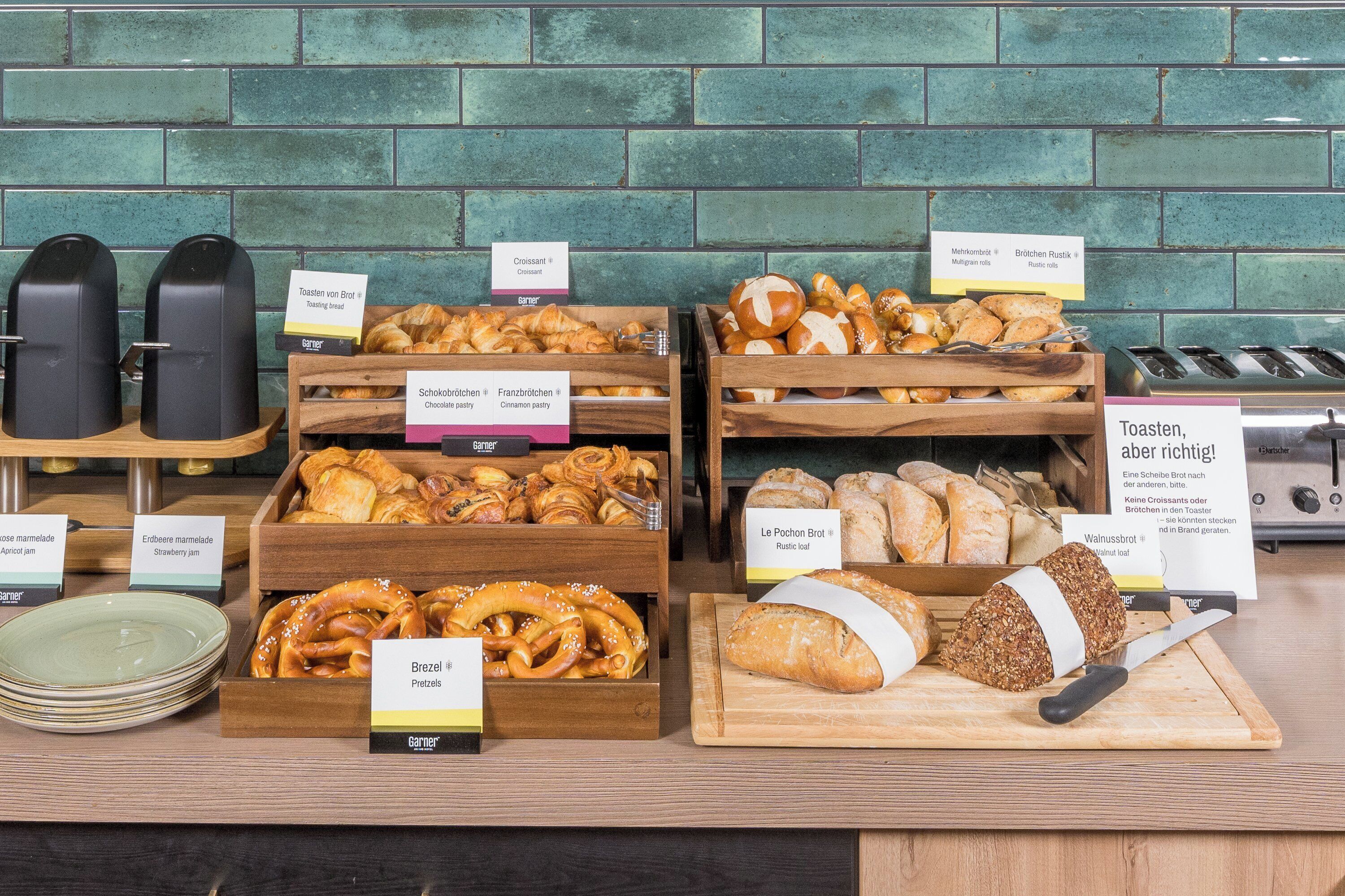 daily english breakfast (gbp 13.95 per person)