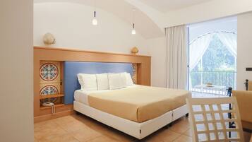 Superior-Zimmer | Minibar, Zimmersafe, Schreibtisch, Verdunkelungsvorhänge