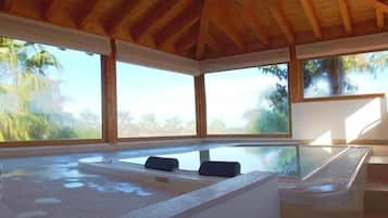 室內 Spa 池