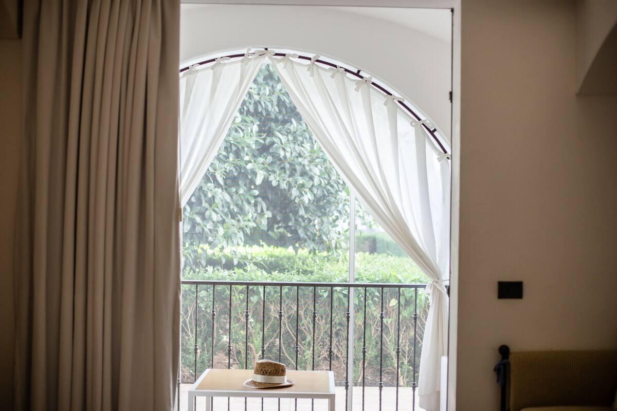 superior room | minibar, in-room safe, desk, blackout curtains