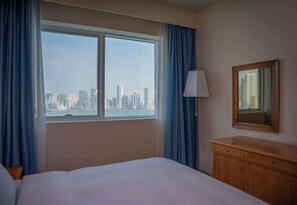 Suite, 3 chambres, cuisine (2 Double, 2 Single)