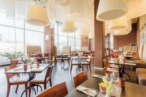 Frühstück, Mittagessen und Abendessen