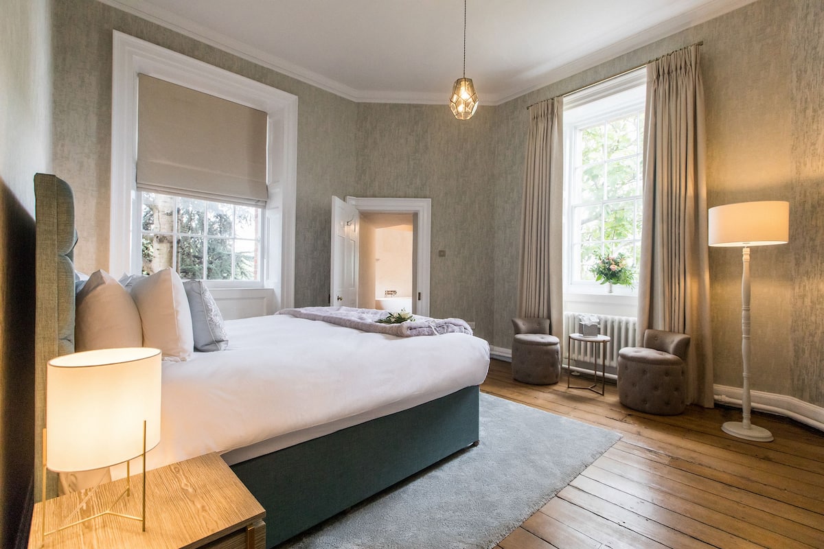 The Pelham Suite