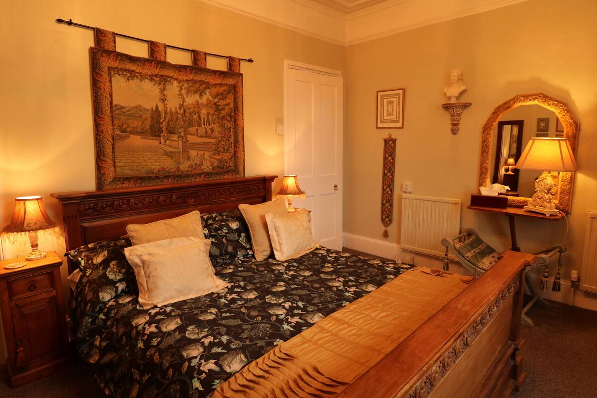 Double Room, 1 King Bed, Ensuite