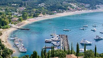 PĂ„ stranden och rodd/paddling