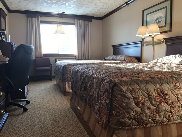Deluxe Double Room, 2 Queen Beds | Desk, free rollaway beds, free WiFi - Uptown Motel Kenai (Kenai)