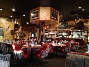 Bar (on property) - Uptown Motel Kenai (Kenai)