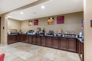 Café da manhã para viagem grátis todos os dias