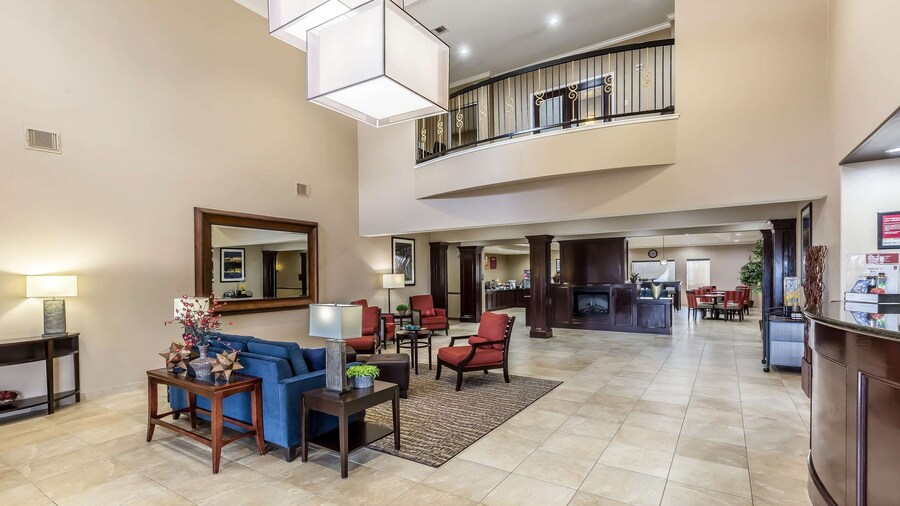 Comfort Suites Houston IAH Airport - Beltway 8