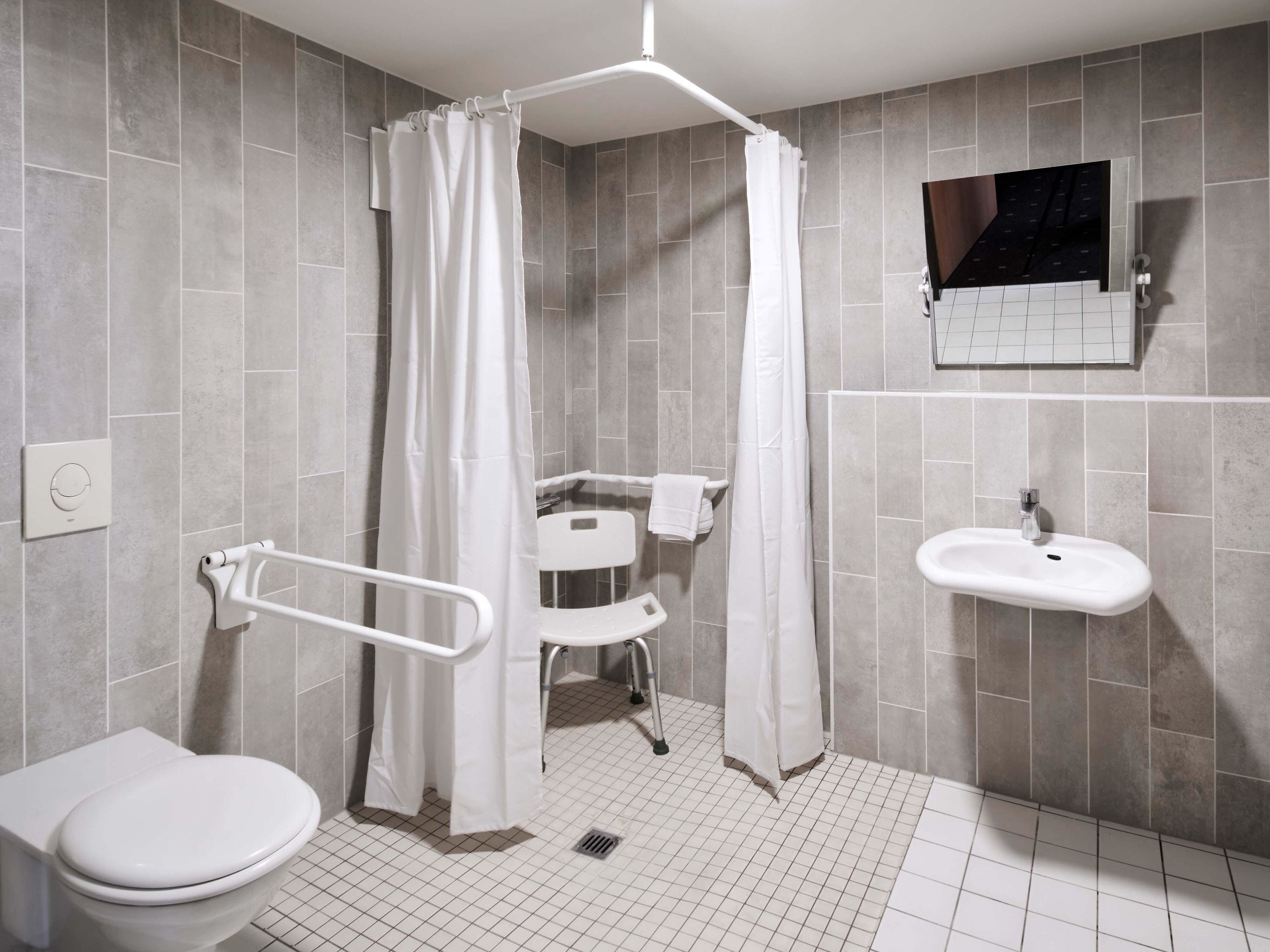 Photo - B&B HOTEL Frankfurt-Niederrad