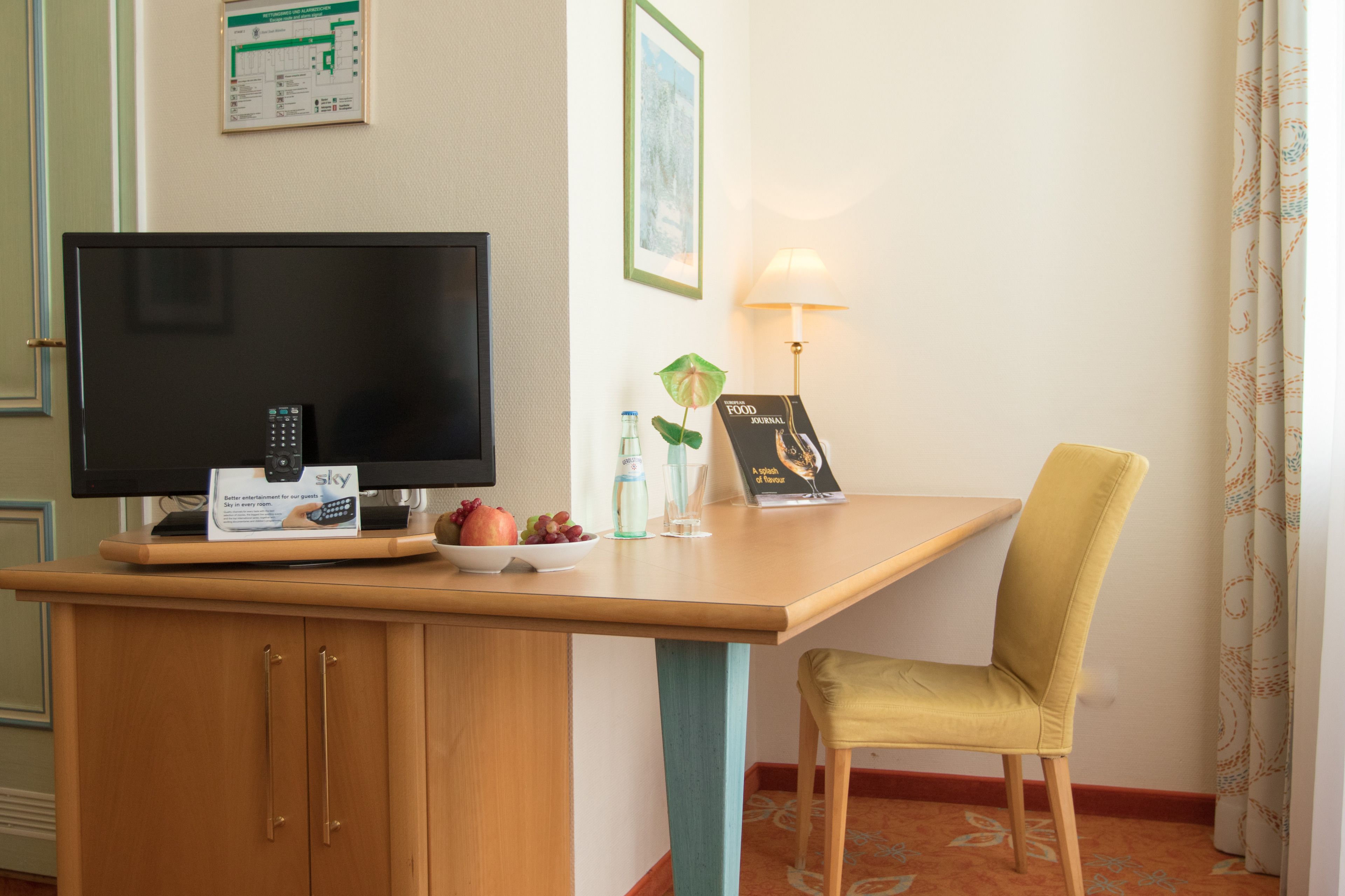 premium bedding, minibar, in-room safe, desk