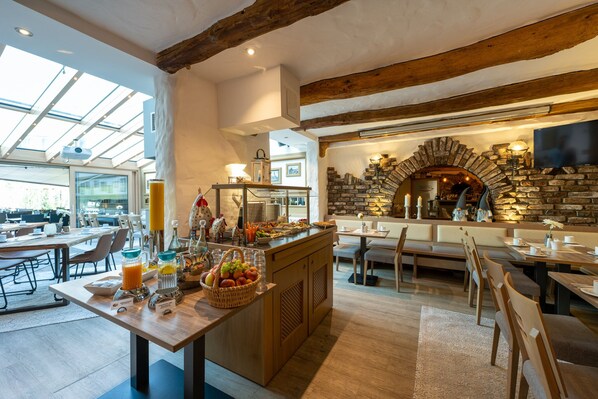 Breakfast for a fee - Hotel Triton (Cologne)