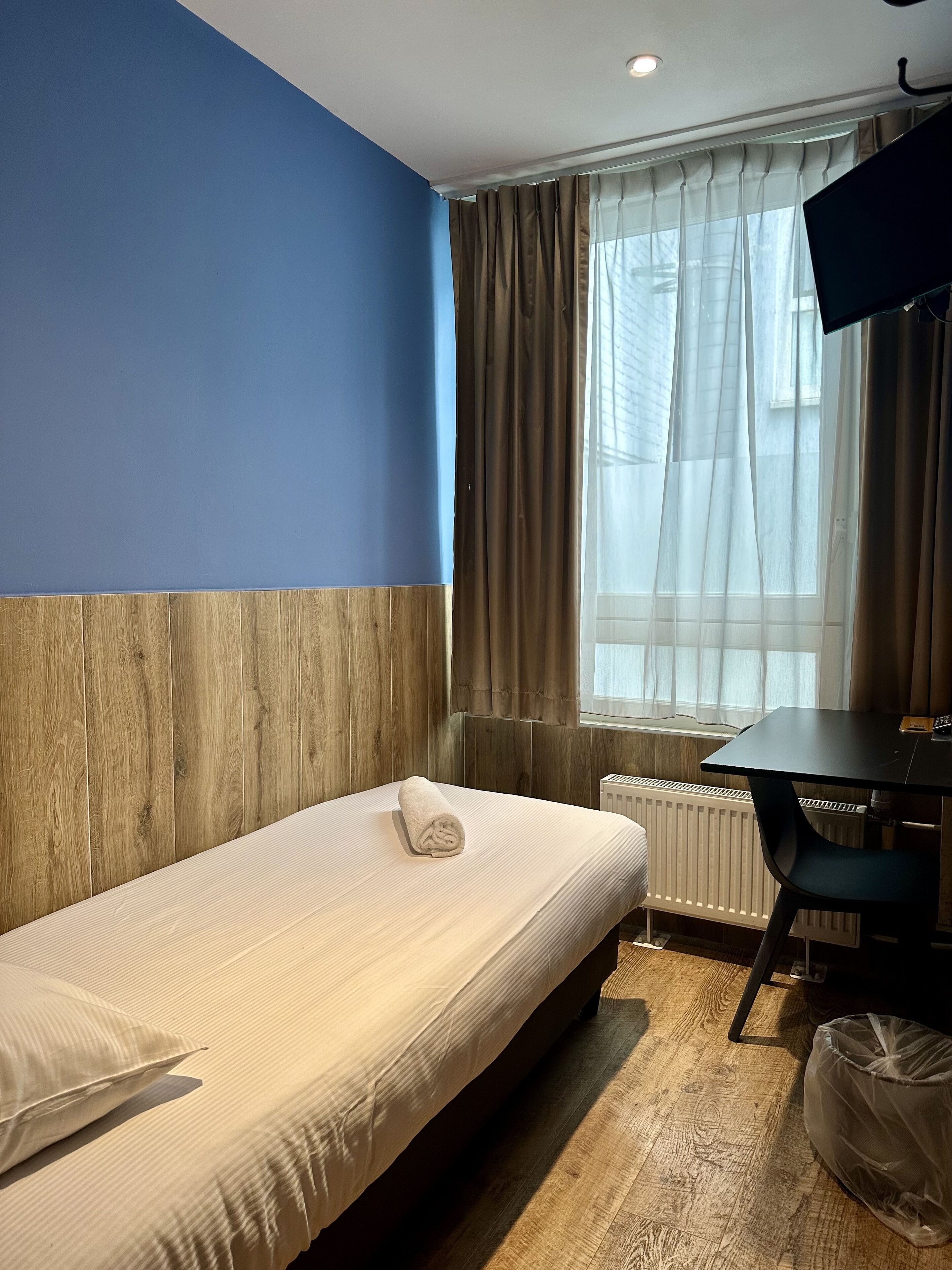 Hotel Old Quarter - Image 9