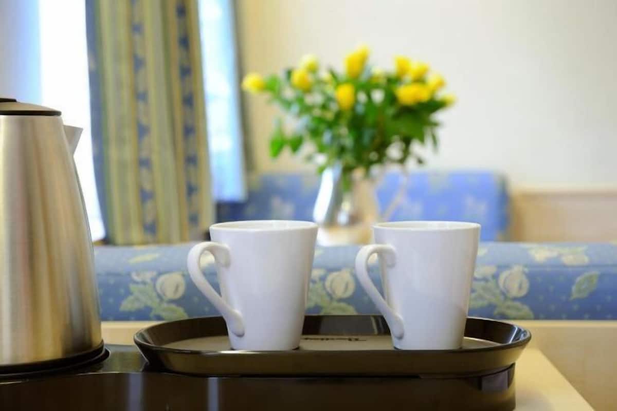 Kaffee und/oder Kaffeemaschine