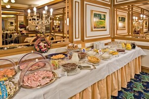 Daily buffet breakfast for a fee