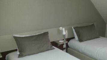 Literie de qualité supérieure, couette en duvet d'oie, bureau