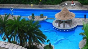 Indoor pool, outdoor pool - Nan Guo Hotel Guangzhou (Guangzhou)