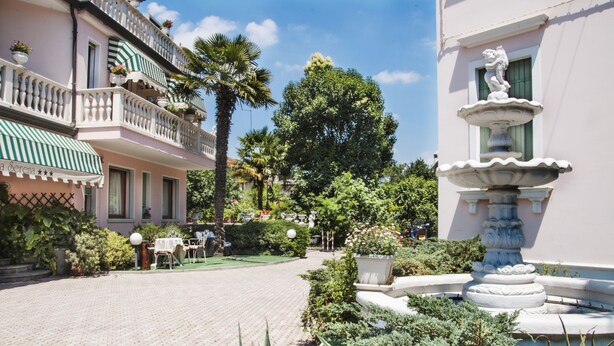 Property grounds - Hotel Villa Serena (Mestre)