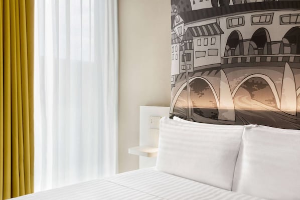 Habitación estándar, 1 cama Queen size, para no fumadores | Ropa de cama de alta calidad, edredón, camas con pillow-top y minibar