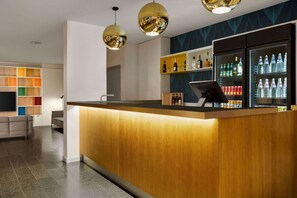 Bar (on property) - Wyndham Garden Florence (Florence)