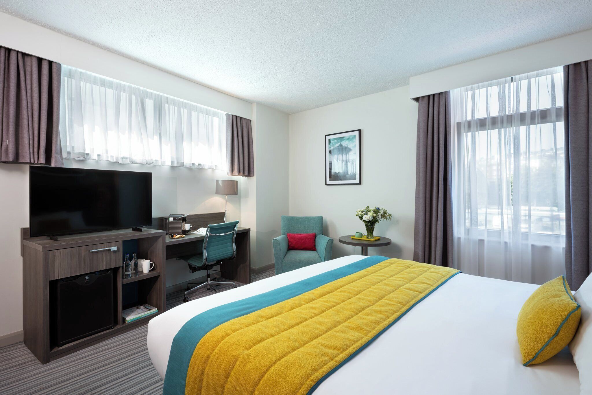 executive double room, 1 king bed | desk, iron/ironing board, free cots/infant beds, free wifi