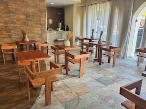 Desayuno continental incluido todos los días