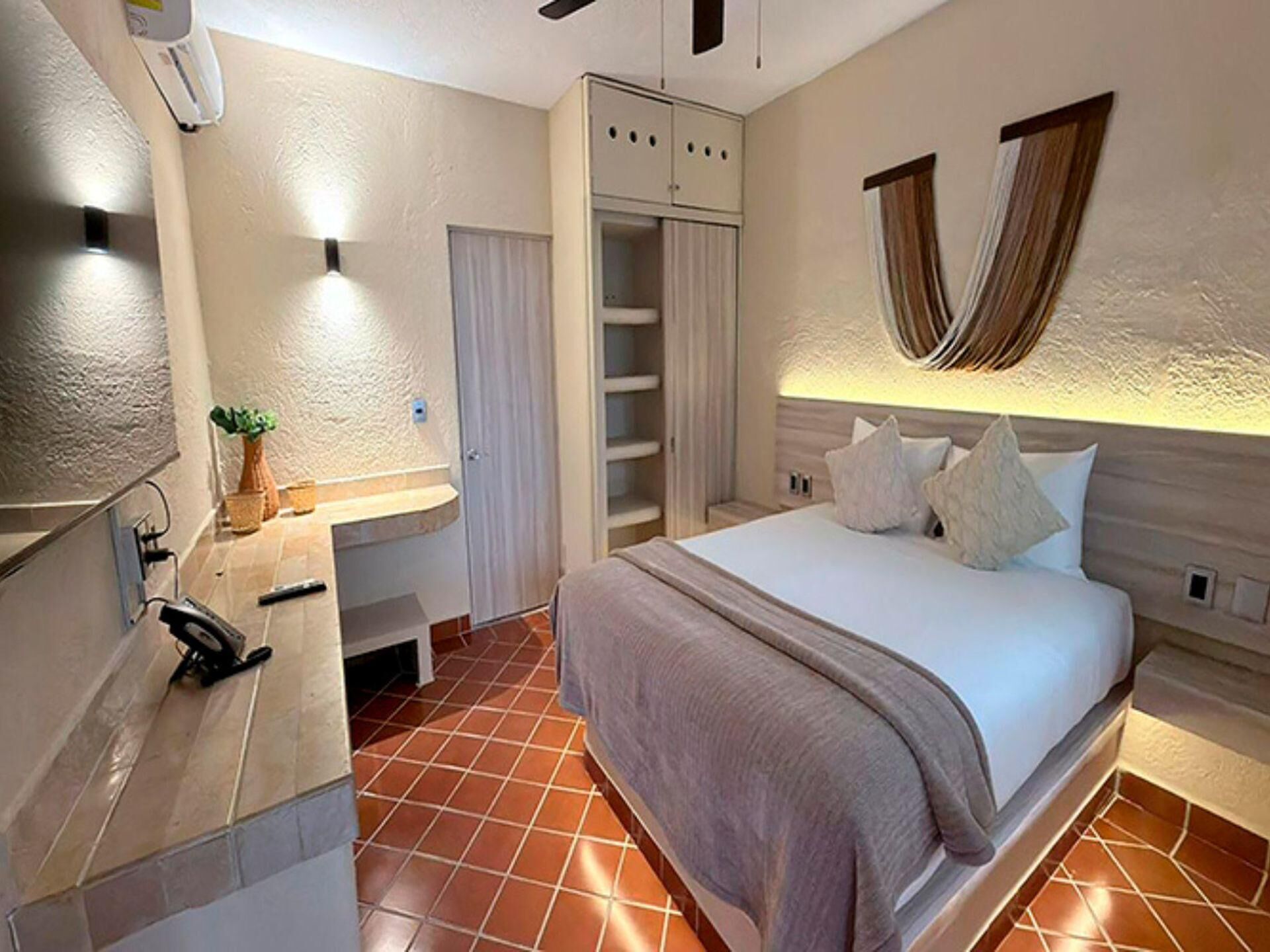 高級寢具、客房內保險箱、免費無線上網、床單