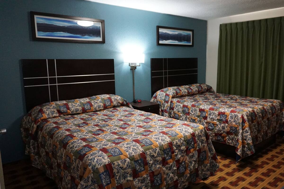 Double Room, 2 Double Beds, Smoking | Desk, iron/ironing board, WiFi (free), bed sheets