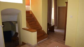 Standard-Dreibettzimmer, 1 Schlafzimmer | Allergikerbettwaren, Minibar, Verdunkelungsvorhänge
