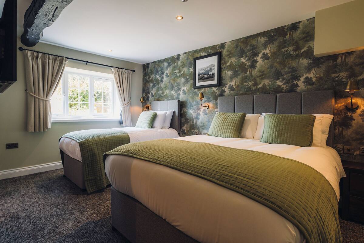 Triple Room, Pets allowed | Bed sheets
