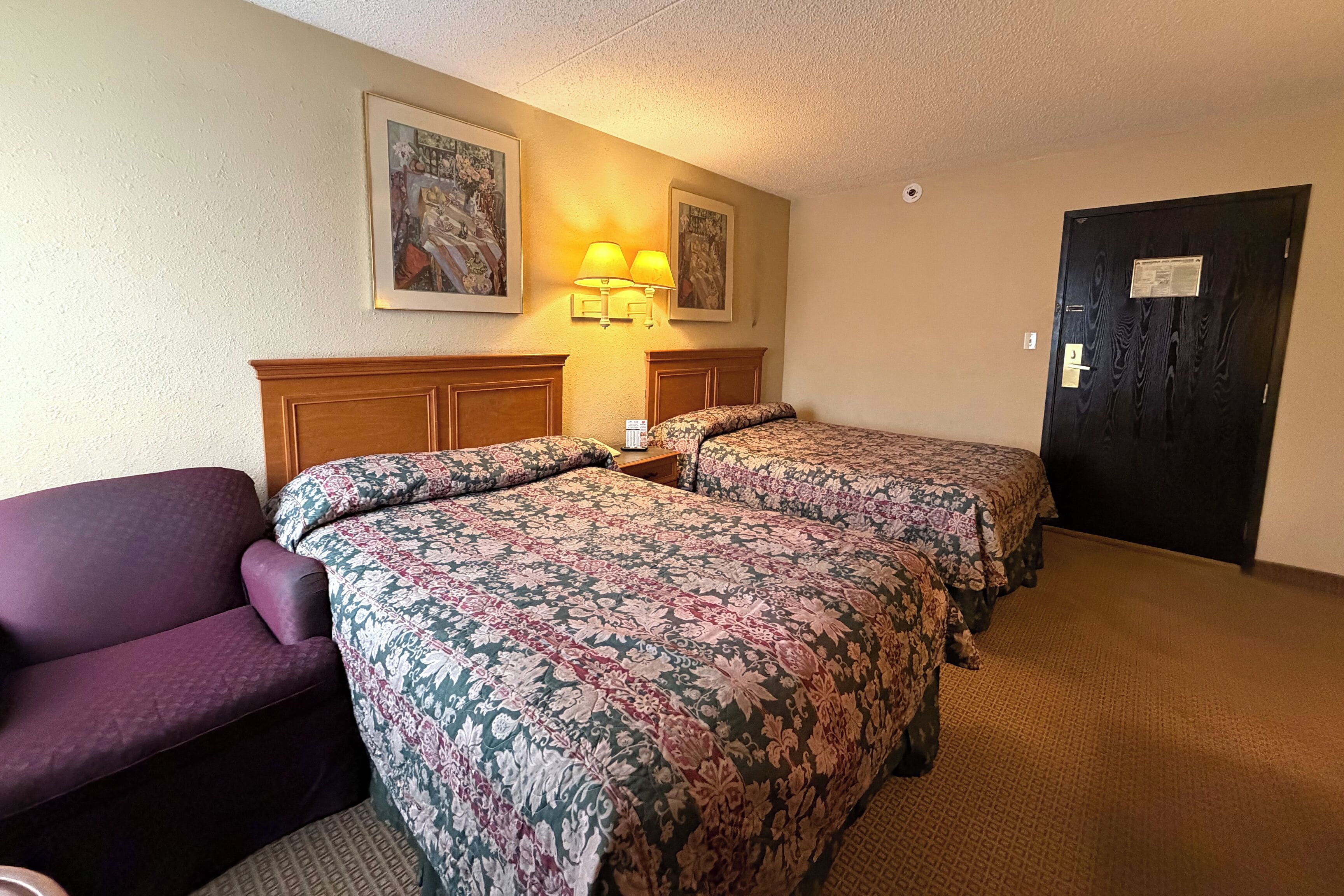 In-room safe, desk, iron/ironing board, free WiFi